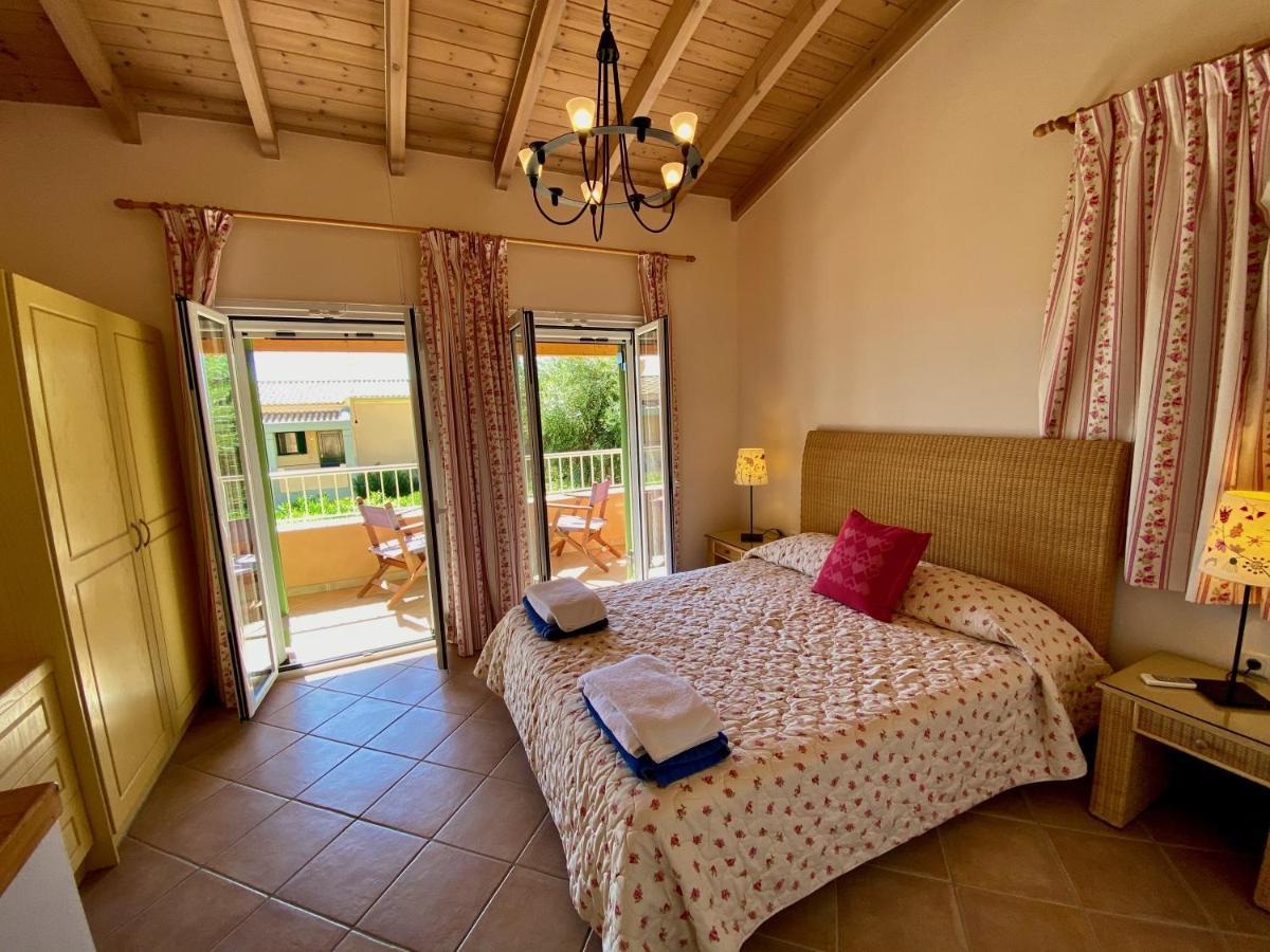 La Riviera Barbati Seaside Apartments & Villas 外观 照片